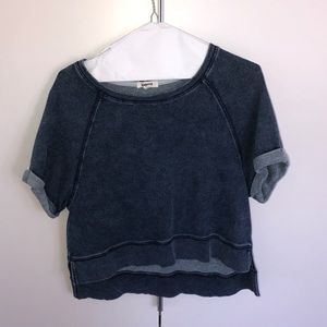 JEANS COLOUR FLOWY HIGH LOW TEE